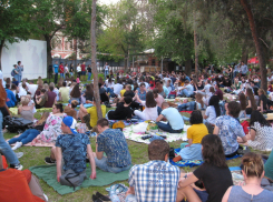 Кинотеатр под открытым небом приглашает волгоградцев на бесплатные сеансы