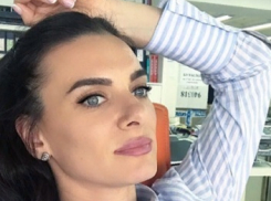 Елена Исинбаева показала поклонникам «третьего ребенка»