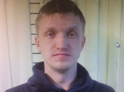 Двухметровый мужчина исчез на «танцующем мосту» в Волгограде