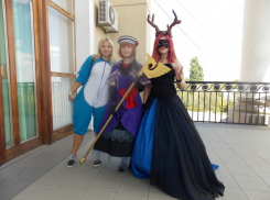 На косплей-фестивале в Волгограде мальчики выбрали розовое