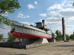 Возле «Гасителя» в Волгограде появятся скамейки с навесами и спортплощадки