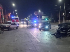 Медики рассказали о состоянии беременной и троих пострадавших после ДТП в Волгограде