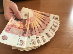 Автоледи  накопила 600 тысяч рублей штрафов ГИБДД за три автомобиля под Волгоградом