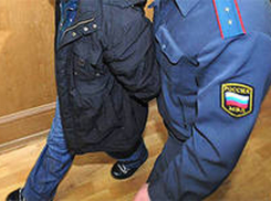 В Волгограде 27-летний парень ударил ножом 46-летнего мужчину