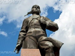 Владимира Путина пригласят в Камышин на 100-летие Героя СССР Алексея Маресьева