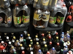 Под Волгоградом за сбыт 6,5 тысяч литров алкоголя задержан 22-летний мужчина