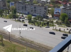 Президентский кортеж из 14 машин промчался по Волгограду