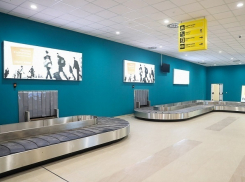 В новом волгоградском аэровокзале внутренних линий установили мебель