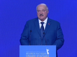 Про мировую войну, младенцах на штыках и зависть: фурор произвело выступление Александра Лукашенко в Волгограде 