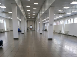 Покупателей шокировала полупустая торговая галерея в центре Волгограда