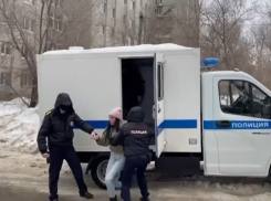 «Вся квартира была залита кровью»: волгоградцам показали подробности нашумевшего убийства из ревности