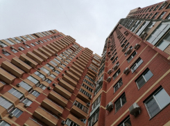 Жильцы престижной волгоградской высотки дошли до уголовки и ищут справедливости у Путина 