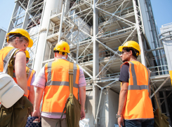 «Сказали закрыть окна, выброс хлора»: утечка произошла на «Каустике» в Волгограде