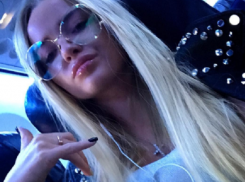 Осквернившая военный мемориал «звезда» из «Дома-2» назвала волгоградцев тупыми и ущербными