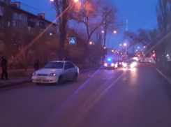 Пять человек попали под колеса машин в Волгоградской области