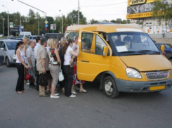 В Волгограде за нарушения перевозок оштрафованы 635 маршрутчиков
