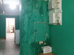 Волгоградцы не поставили даже «двоечку» качеству ремонта в местных поликлиниках