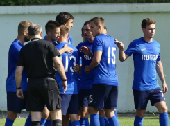 У «Ротора» 10 коронавирусных игроков и он собрался на матч с «Ростовом»: спортивный журналист Егоров