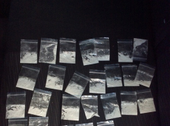 В Волгограде студентка из Украины и ее подельник торговали через интернет 30 тысячами доз спайса