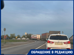 Схватка Робин Гуда и наглеца на ж/д переезде попала на видео под Волгоградом