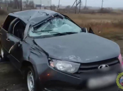 Жуткая смертельная авария произошла на трассе под Волгоградом: пассажир Lada  погиб