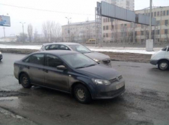 В Волгограде с подрядчика взыскивают ущерб, причиненный ДТП