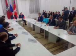 Сергей Собянин и Андрей Бочаров подписывают соглашение о сотрудничестве в сфере туризма 