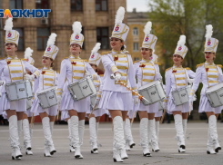 Авиагонки, концерт на набережной и фейерверк: список мероприятий ко Дню Победы в Волгограде