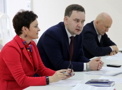 Вице-губернатор Попков украл у федерального министра поздравление с Днем работников культуры