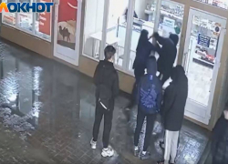 Перерезал на улице горло 16-летнему студенту: волгоградцу дали 9 лет строгого режима