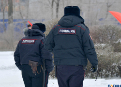 Двое полицейских за 1 млн рублей согласились не наказывать торговца наркотиками в Волгограде