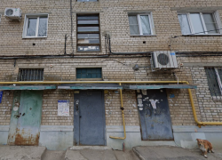 «После ссоры с сыном»: тело мужчины нашли у 5-этажки на юге Волгограда