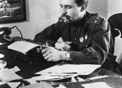 25 сентября 1942 года – в «Красной Звезде» опубликован очерк Константина Симонова о защитниках Сталинграда