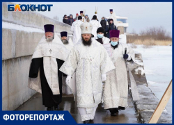 Великое освящение воды Волги в Волгограде 19 января в объективе фотографа