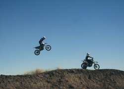 В Волгограде в честь 100-летия Маресьева прошел мотокросс 