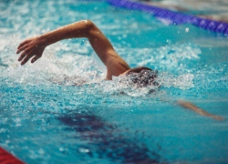 В Германии 12-летний пловец из Волгограда установил новый рекорд России