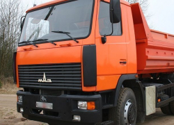 Мужчина на «семерке» врезался в грузовик МАЗ на западе Волгограда 