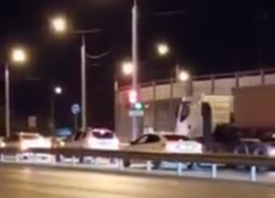 Бороться с адскими заторами на Волгоградском мосту будут через прокурора 