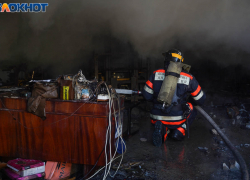 Жуткий пожар под Волгоградом: в огне сгорели два человека 