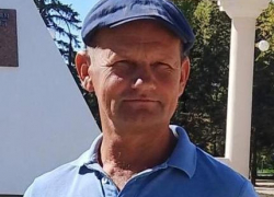 Голубоглазого мужчину две недели ищут в Волгоградской области