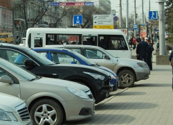 Водитель Land Cruiser отправился в колонию за драку с поножовщиной из-за парковки у автосервиса в Волгограде