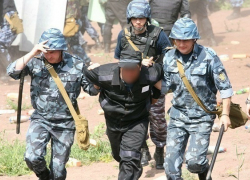 Арестант набросился с кулаками на двоих сотрудников СИЗО в Волгограде 