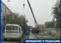 Вырубку деревьев под неизвестное строительство заметили в Волгограде