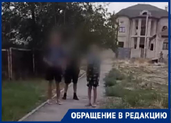 «Бросают камни в старушку, бьют стекла»: мать участника СВО пожаловалась на подростков из Волгограда