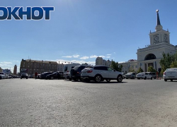 Штрафами за платную парковку массово возмущены жители Волгограда
