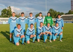 В товарищеском матче с фанатами победили "легенды" "Ротора"