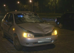Мужчина погиб поздно вечером под колесами Lada Kalina в Волгограде