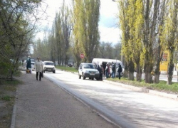 Маршрутка с пассажирами врезалась в дерево на юге Волгограда