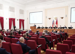 Волгоградская облдума голосует за введение QR-кодов в России