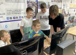 Летние IT-каникулы в «Школе программной инженерии»: увлечение гаджетами превратится в полезный навык и будущую профессию